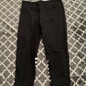 Knockout Victoria’s Secret workout pants